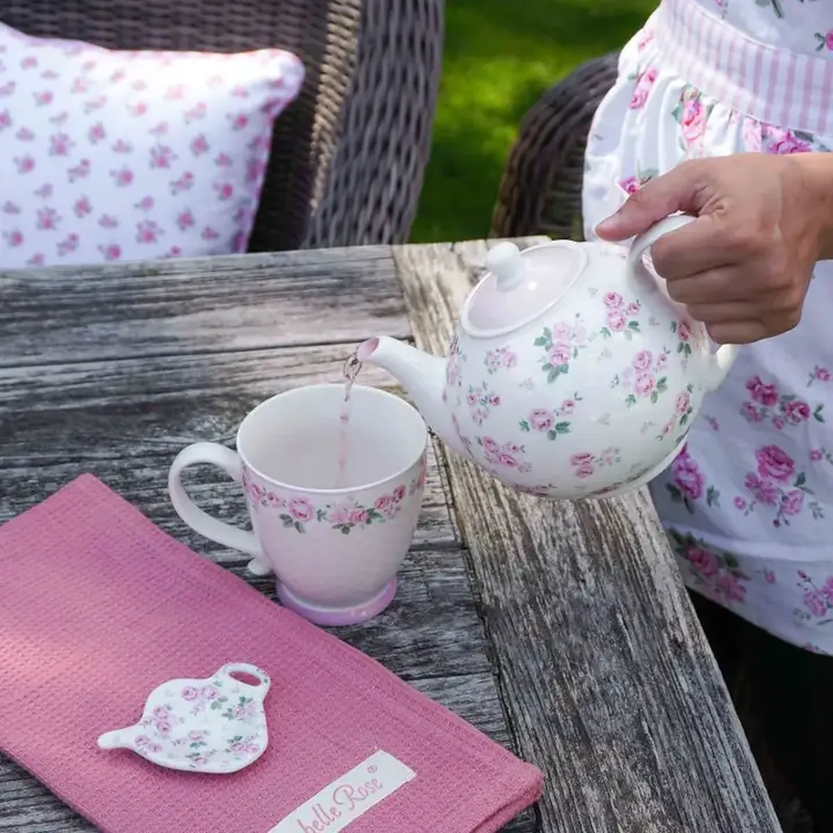 Mug en porcelaine "Lucie au Jardin" (430 ml) - Image 3